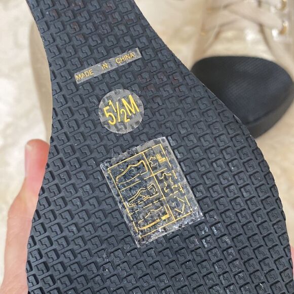 L.A.M.B Denver Gwen Stefani Gold Monogram Leather  Platform Sneakers - Picture 14 of 16